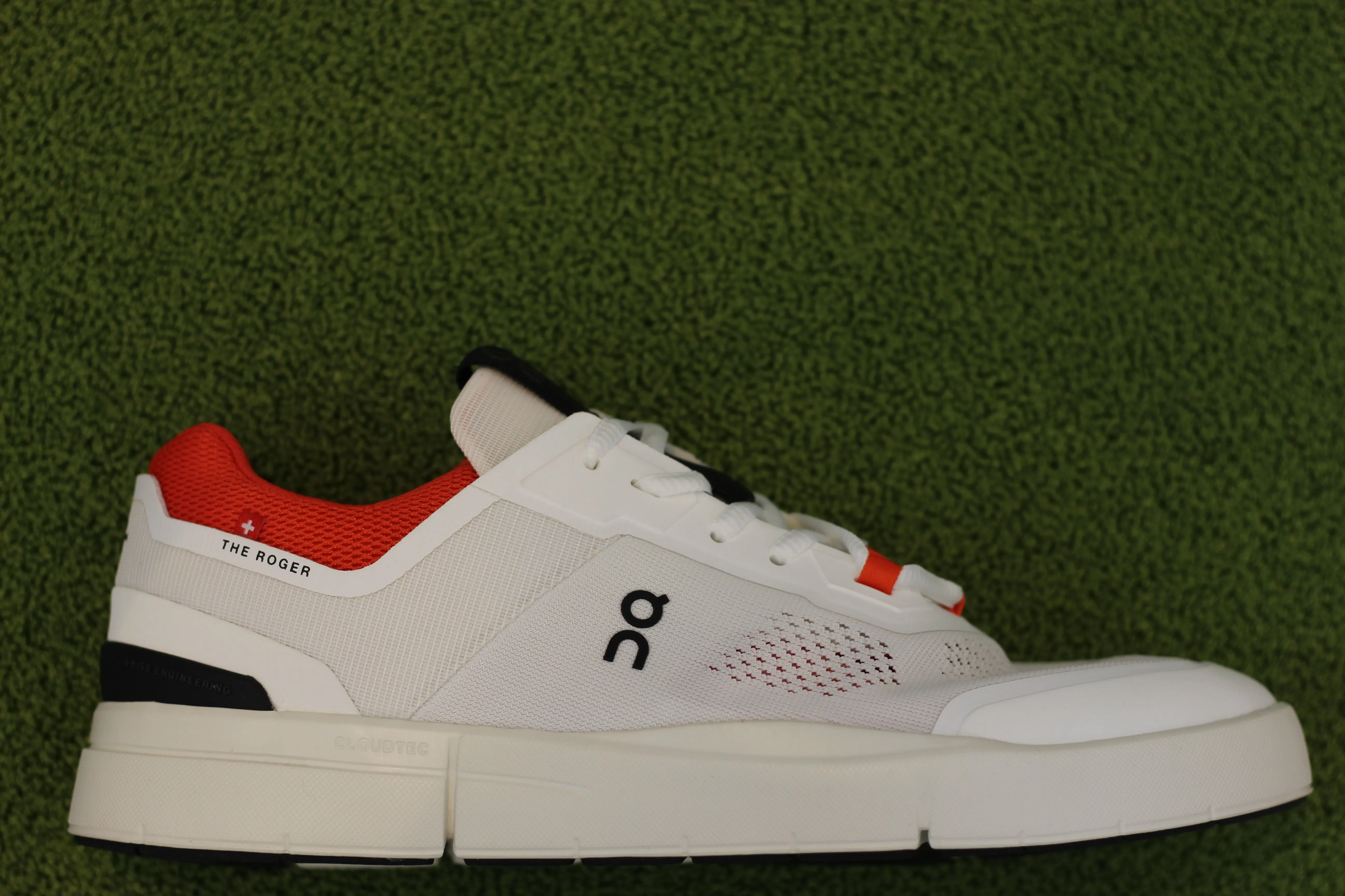 Mens Roger Spin Sneaker - White/Spice Mesh