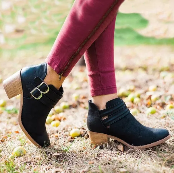 Women's Autumn Casual Buckle Ankle Boots With Wooden Heels